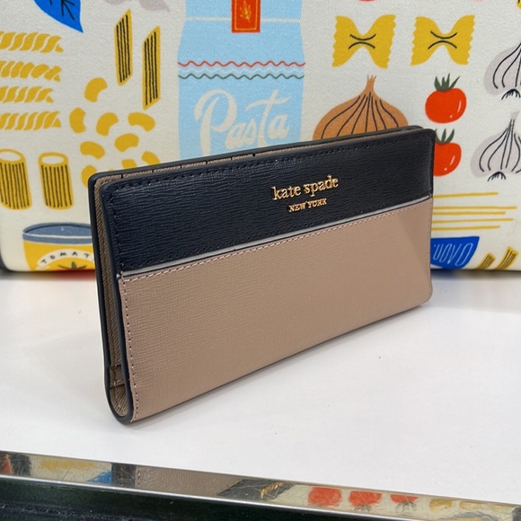 Kate Spade Morgan Colorblocked Slim Bifold Wallet Cafe Mocha 
NWT - Picture 3 of 16